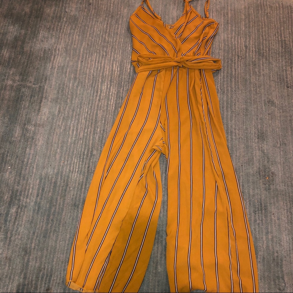 Super cute Jumpsuit!
